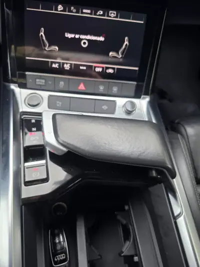 Audi e-tron 2022 - 31750 EUR, 115000 km - AUTO.MOTO.pt - 115000km - foto 63 de 73