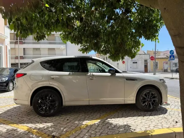 Mazda CX-60 2022 - 38000 EUR, 75000 km - AUTO.MOTO.pt - 75000km - foto 4 de 10