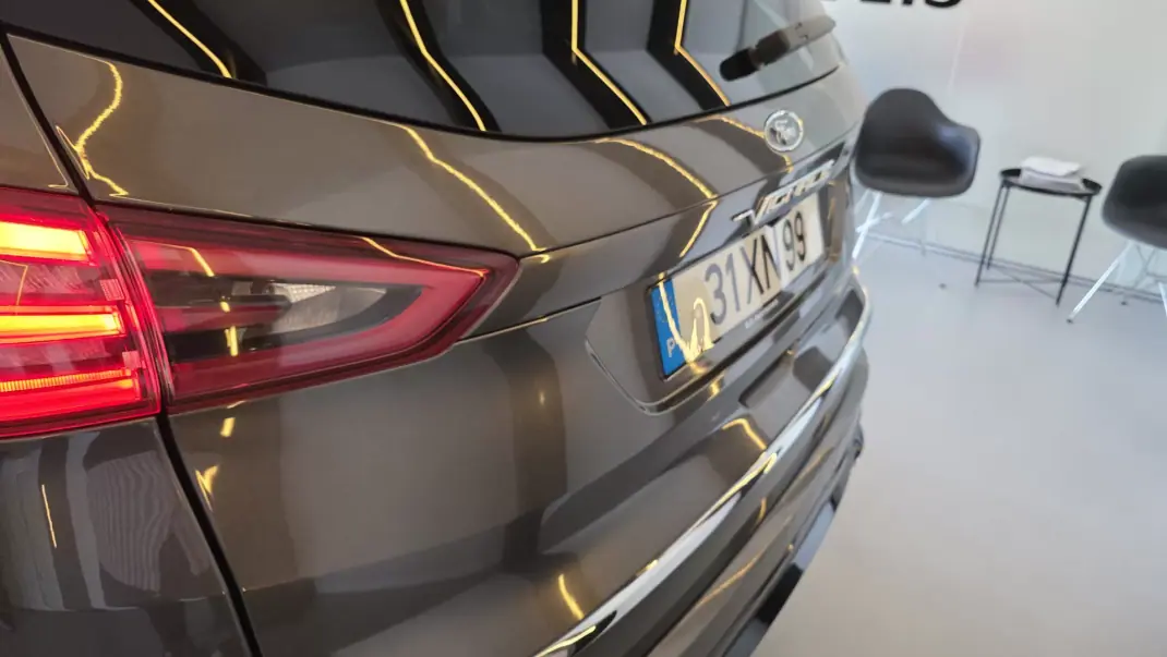 Ford S-Max 2017 - 22500 EUR, 160120 km - AUTO.MOTO.pt - 160120km - foto 21 de 67