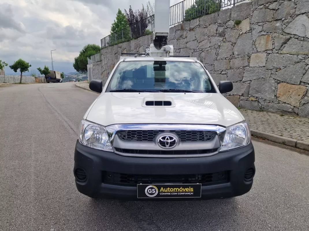 Toyota Hilux 4x4 2009 - 33500 EUR, 160000 km - AUTO.MOTO.pt - 160000km - foto 4 de 11