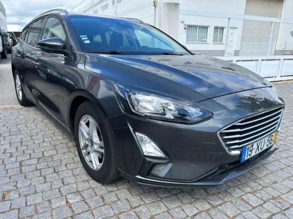 Ford Focus SW 2019 - 16990 EUR, 75880 km - AUTO.MOTO.pt - 75880km - foto 2 de 15