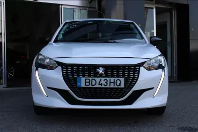 Peugeot 208 2022 - 13400 EUR, 45338 km - AUTO.MOTO.pt - 45338km - foto 16 de 17