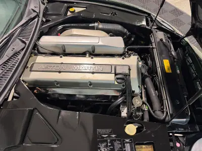 Aston Martin DB7 Vantage Coupé 1997 - 57500 EUR, 41000 km - AUTO.MOTO.pt - 41000km - foto 19 de 60
