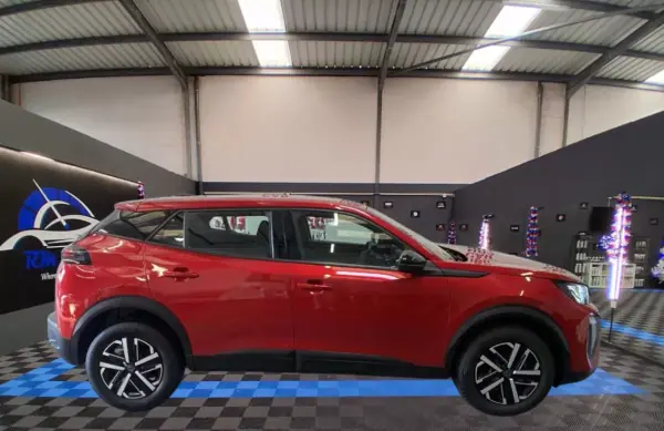 Peugeot 2008 2023 - 14490 EUR, 63140 km - AUTO.MOTO.pt - 63140km - foto 4 de 12