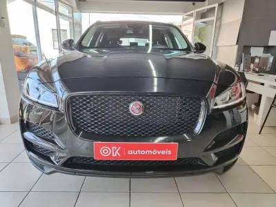 Jaguar F-Pace 2017 - 19750 EUR, 156000 km - AUTO.MOTO.pt - 156000km - foto 5 de 43
