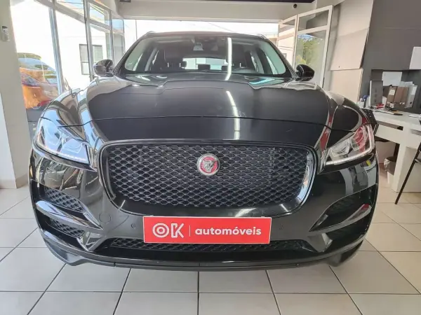 Jaguar F-Pace 2017 - 19750 EUR, 156000 km - AUTO.MOTO.pt - 156000km - foto 5 de 43