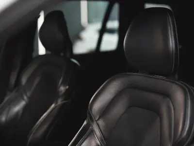 Volvo XC 90 2018 - 35990 EUR, 147431 km - AUTO.MOTO.pt - 147431km - foto 26 de 27
