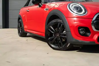 MINI Cooper 2021 - 25999 EUR, 94000 km - AUTO.MOTO.pt - 94000km - foto 13 de 38