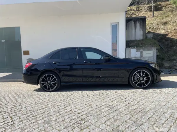Mercedes-Benz C 300 2019 - 26250 EUR, 160124 km - AUTO.MOTO.pt - 160124km - foto 4 de 14