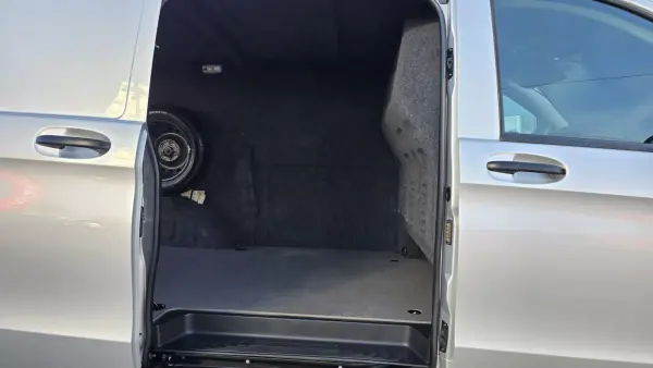 Mercedes-Benz Vito 2020 - 18950 EUR, 116100 km - 116100km - foto 13 de 20
