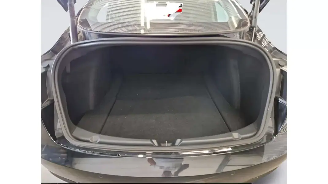 Tesla Model 3 2022 - 28500 EUR, 39200 km - AUTO.MOTO.pt - 39200km - foto 17 de 22