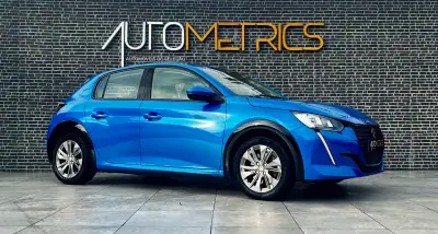 Peugeot e-208 2020 - 16900 EUR, 69000 km - AUTO.MOTO.pt - 69000km - foto 4 de 11