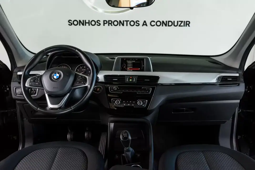 BMW X1 2017 - 19500 EUR, 132440 km - 132440km - foto 2 de 30