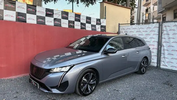 Peugeot 308 SW 2022 — foto 2 de 12