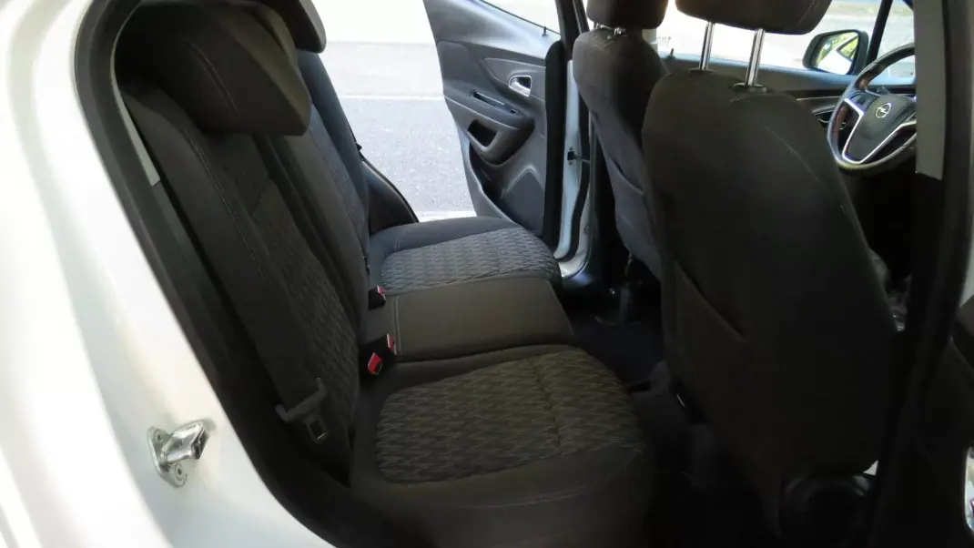 Opel Mokka 2013 - 11900 EUR, 215000 km - 215000km - foto 11 de 17