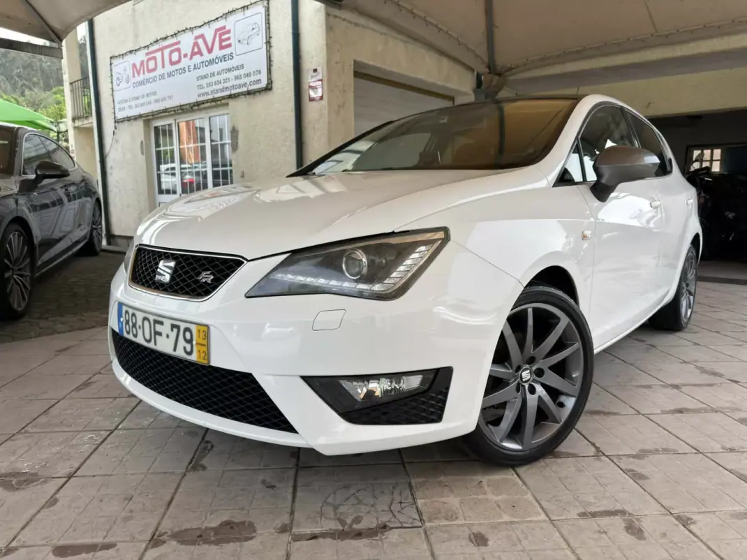 SEAT Ibiza 2013 - 9950 EUR, 120356 km - AUTO.MOTO.pt - 120356km - foto 2 de 29