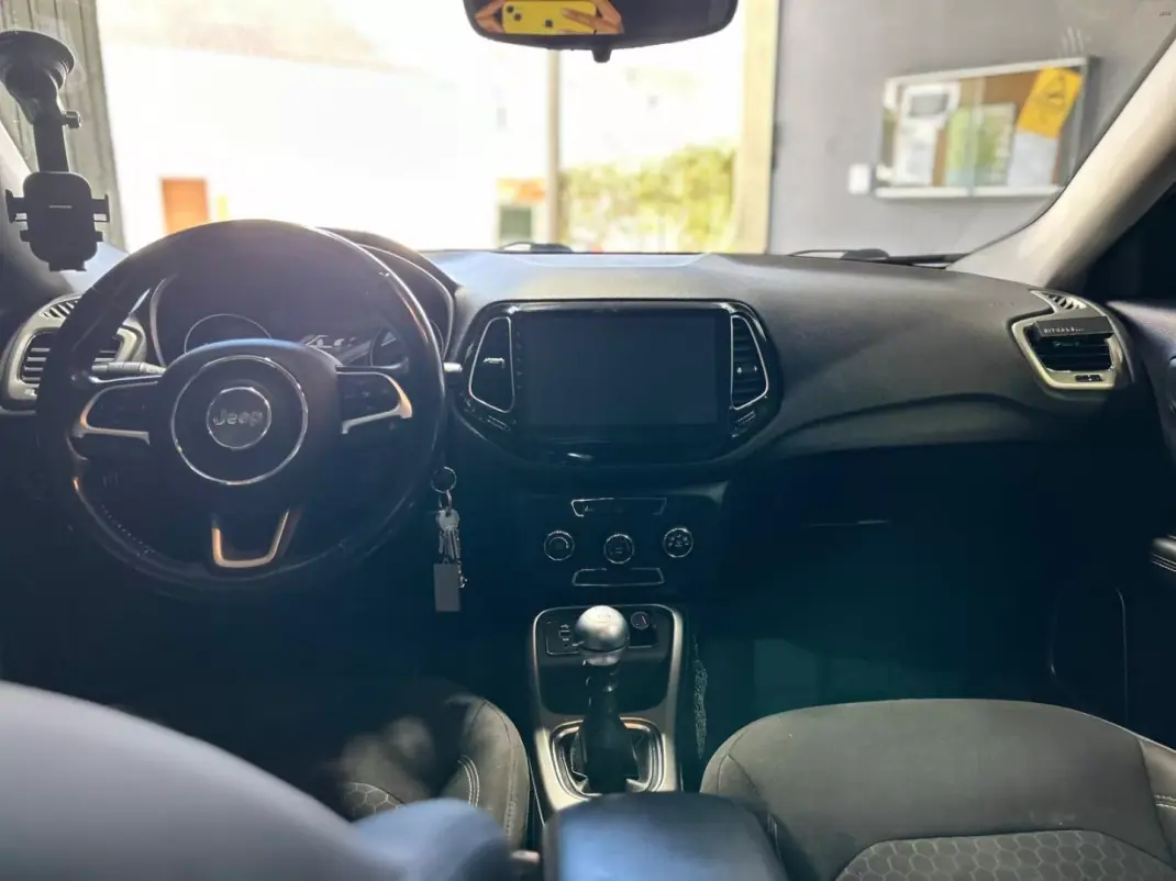 Jeep Compass 2018 - 15250 EUR, 146200 km - 146200km - foto 15 de 29