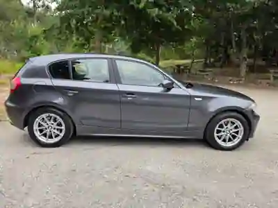 BMW 120 2005 - 4999 EUR, 329000 km - AUTO.MOTO.pt - 329000km - foto 9 de 16
