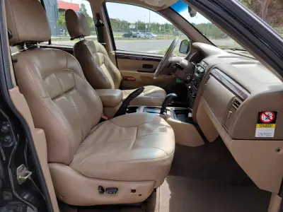 Jeep Grand Cherokee 2000 - 6490 EUR, 221450 km - AUTO.MOTO.pt - 221450km - foto 33 de 39