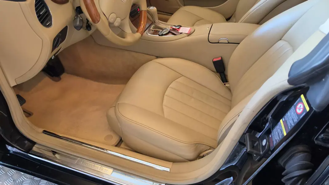 Mercedes-Benz CLS 320 2008 - 12900 EUR, 314479 km - 314479km - foto 40 de 60
