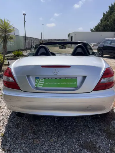 Mercedes-Benz SLK 200 2006 - 12950 EUR, 245450 km - AUTO.MOTO.pt - 245450km - foto 5 de 29