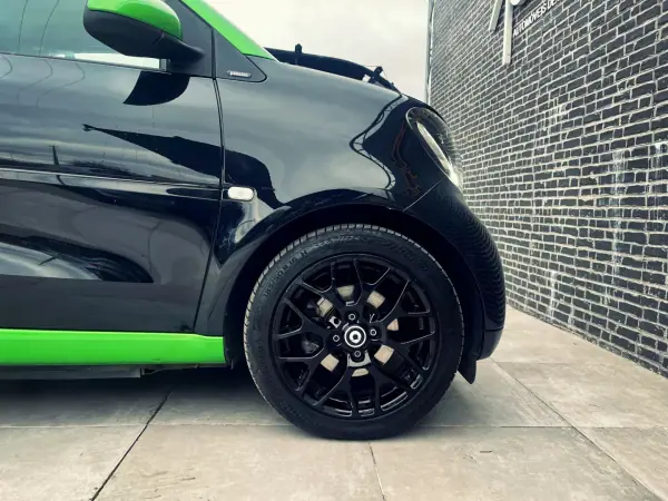 Smart Fortwo Cabrio 2017 - 11750 EUR, 74000 km - AUTO.MOTO.pt - 74000km - foto 6 de 14