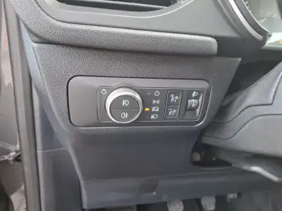 Ford Kuga 2021 - 21000 EUR, 59800 km - AUTO.MOTO.pt - 59800km - foto 18 de 36