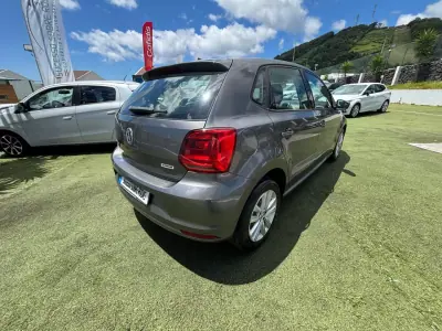 Volkswagen Polo 2017 - 10990 EUR, 146070 km - AUTO.MOTO.pt - 146070km - foto 6 de 12