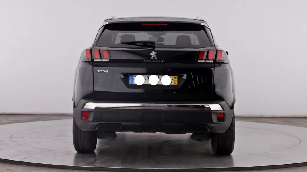 Peugeot 3008 2018 - 15500 EUR, 98159 km - 98159km - foto 4 de 8