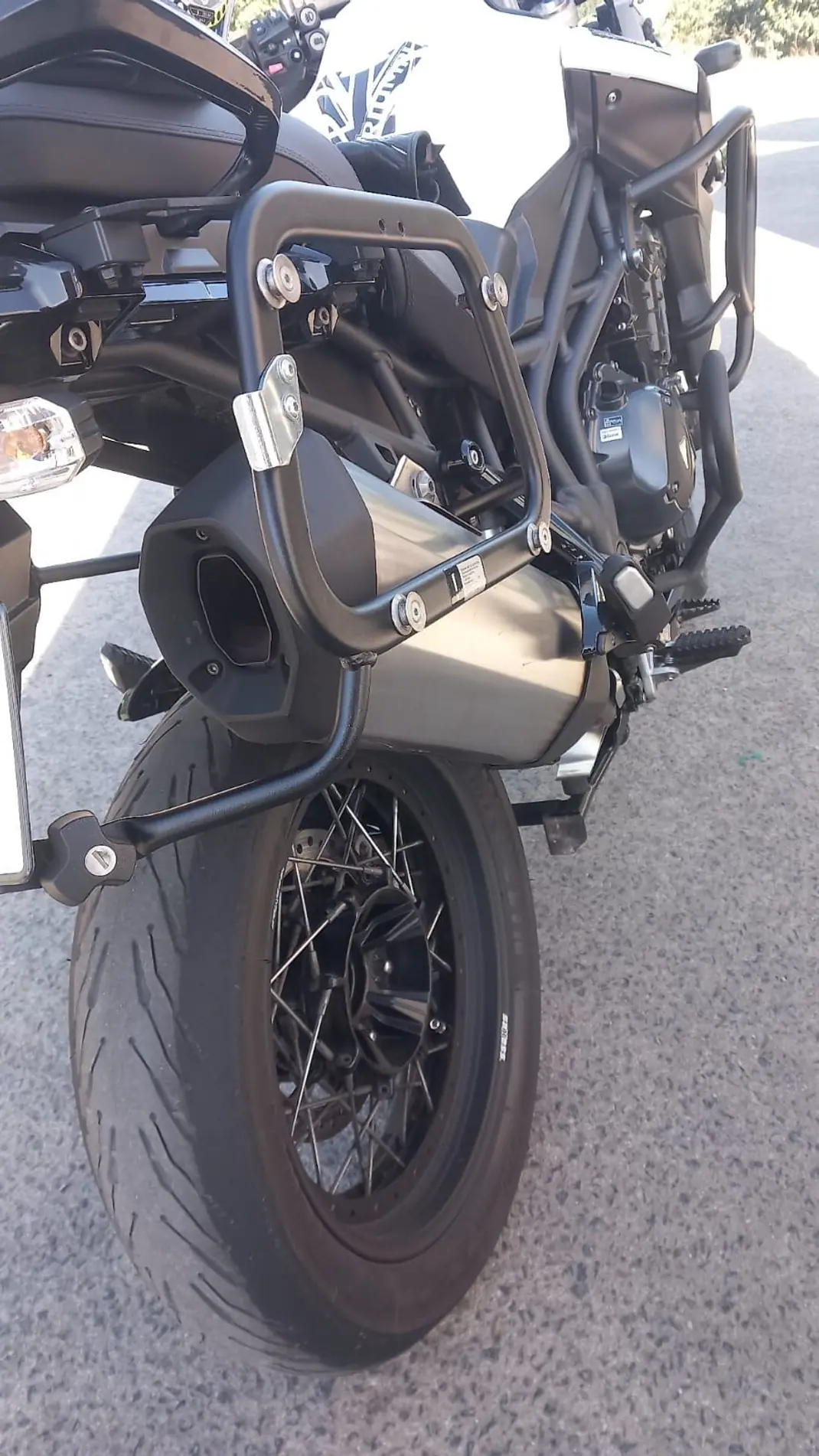 Triumph 2015 - 9000 EUR, 32500 km - 32500km - foto 4 de 15