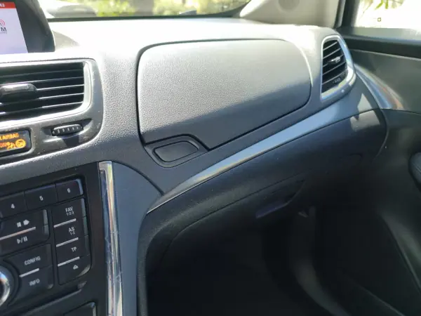 Opel Mokka 2014 - 12500 EUR, 154349 km - AUTO.MOTO.pt - 154349km - foto 12 de 14