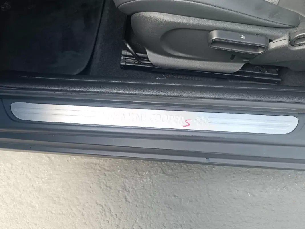 MINI Cooper S 2016 - 15900 EUR, 231018 km - AUTO.MOTO.pt - 231018km - foto 21 de 43