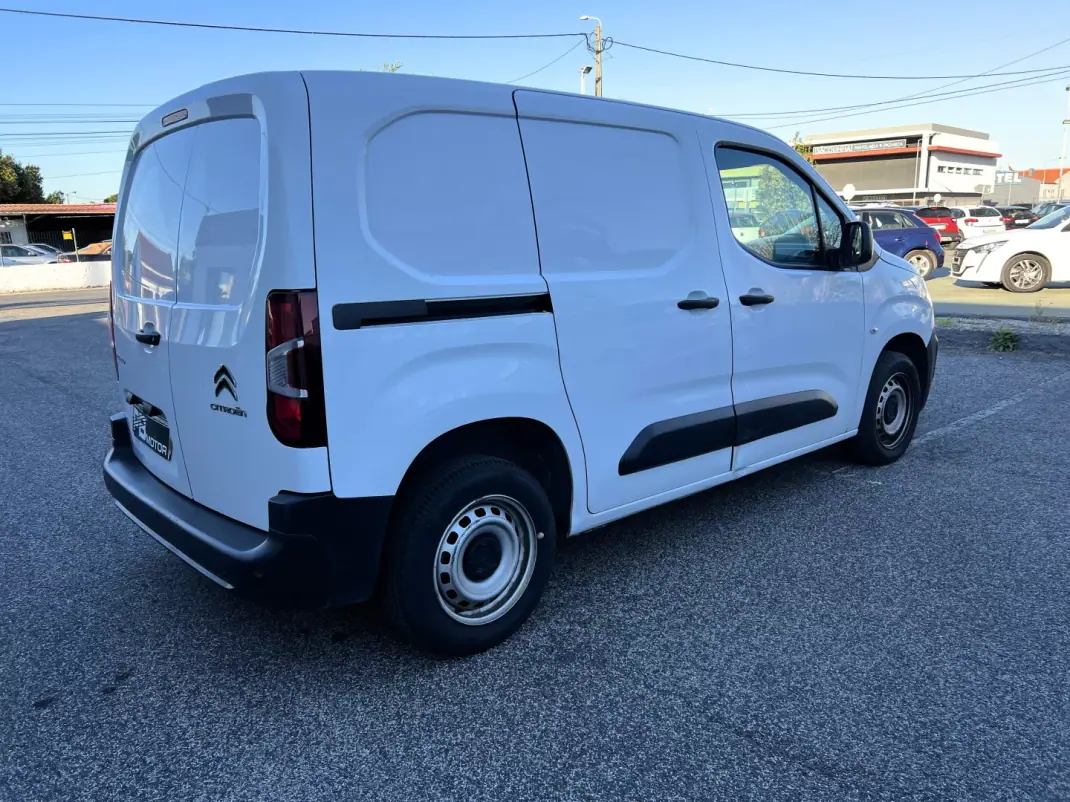 Citroën 2023 - 14999 EUR, 170703 km - AUTO.MOTO.pt - 170703km - foto 9 de 18