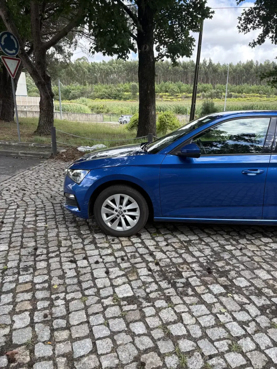 Skoda Scala 2024 - 16400 EUR, 49000 km - 49000km - foto 4 de 19