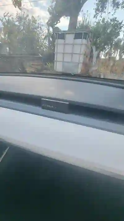 Tesla Model 3 2019 - 22600 EUR, 214980 km - 214980km - foto 5 de 14