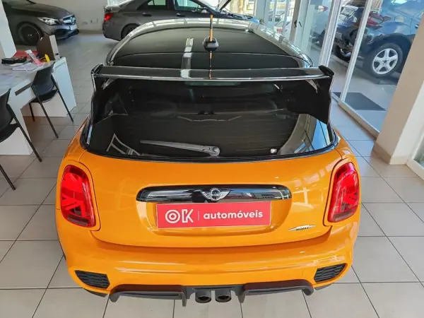 MINI John Cooper Works 2015 - 21500 EUR, 91950 km - AUTO.MOTO.pt - 91950km - foto 10 de 38