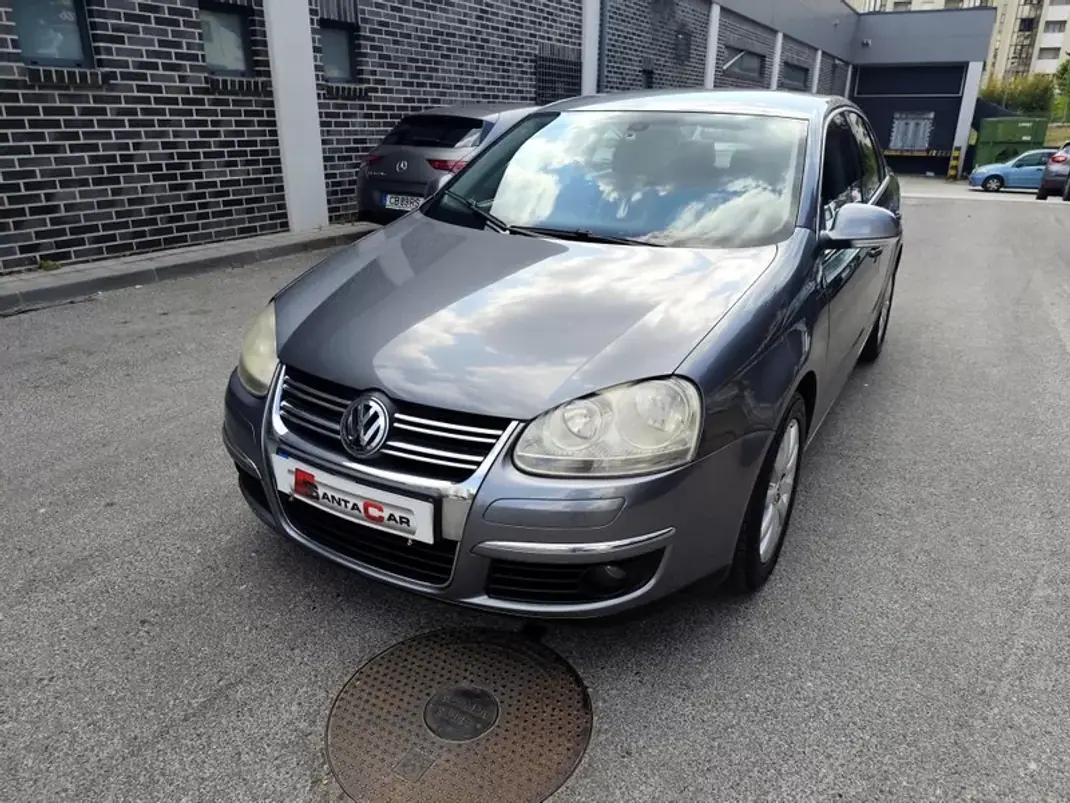 Volkswagen Jetta 2006 - 6500 EUR, 192000 km - 192000km - foto 3 de 25