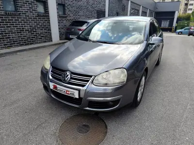 Volkswagen Jetta 2006 - 6500 EUR, 192000 km - AUTO.MOTO.pt - 192000km - foto 3 de 25