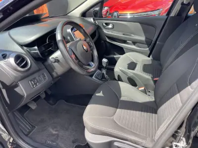 Renault Clio 2017 - 12950 EUR, 84958 km - 84958km - foto 8 de 12