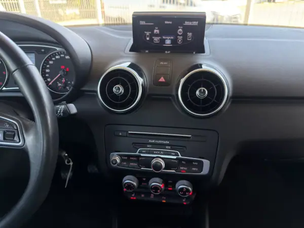Audi A1 Sportback 2018 - 15990 EUR, 146169 km - AUTO.MOTO.pt - 146169km - foto 23 de 23