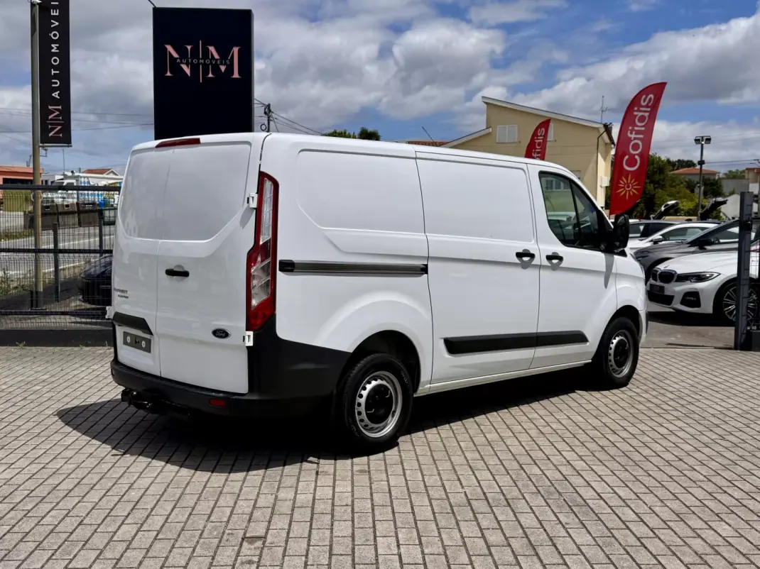Ford TRANSIT CUSTOM 2.0 L2 H2 2.0 130 CV 2021 - 16500 EUR, 152000 km - AUTO.MOTO.pt - 152000km - foto 2 de 18