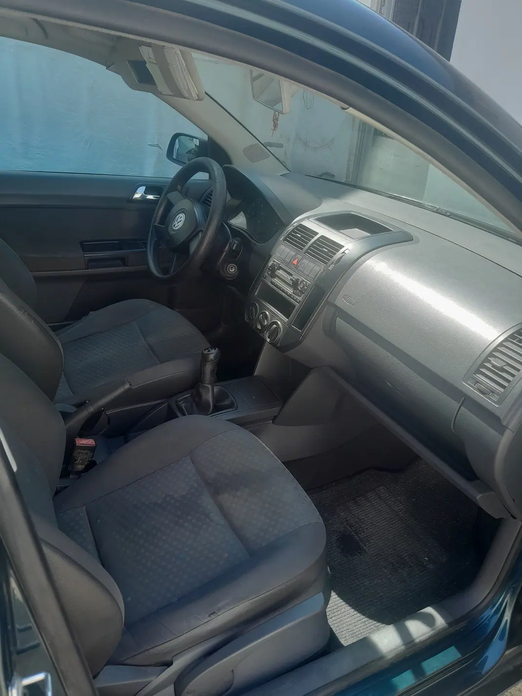 Volkswagen Polo 2002 - 1750 EUR, 190000 km - 190000km - foto 5 de 7