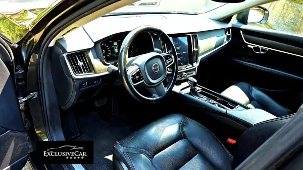 Volvo V90 Cross Country 2019 - 24900 EUR, 215000 km - AUTO.MOTO.pt - 215000km - foto 6 de 12