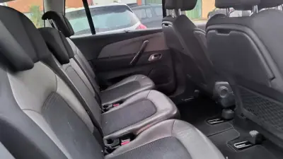 Citroën C4 Grand Picasso 2015 - 10900 EUR, 190000 km - AUTO.MOTO.pt - 190000km - foto 9 de 20