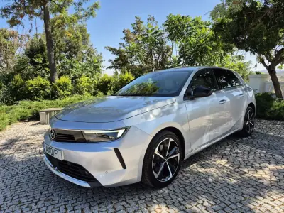 Opel Astra 2023 - 87492km
