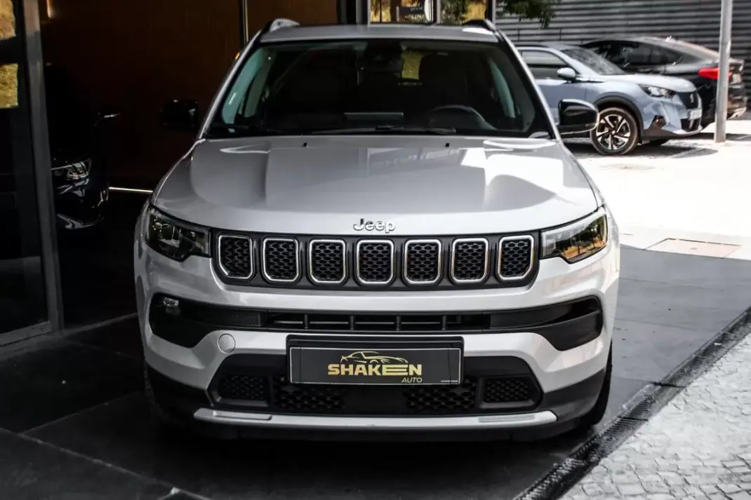 Jeep Compass 2023 - 25490 EUR, 87819 km - AUTO.MOTO.pt - 87819km - foto 7 de 47