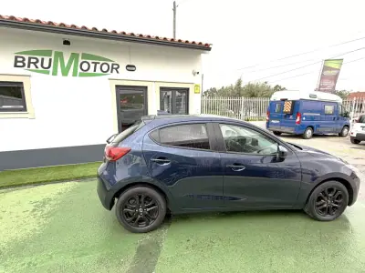 Mazda 2 2019 - 14350 EUR, 55422 km - AUTO.MOTO.pt - 55422km - foto 5 de 17