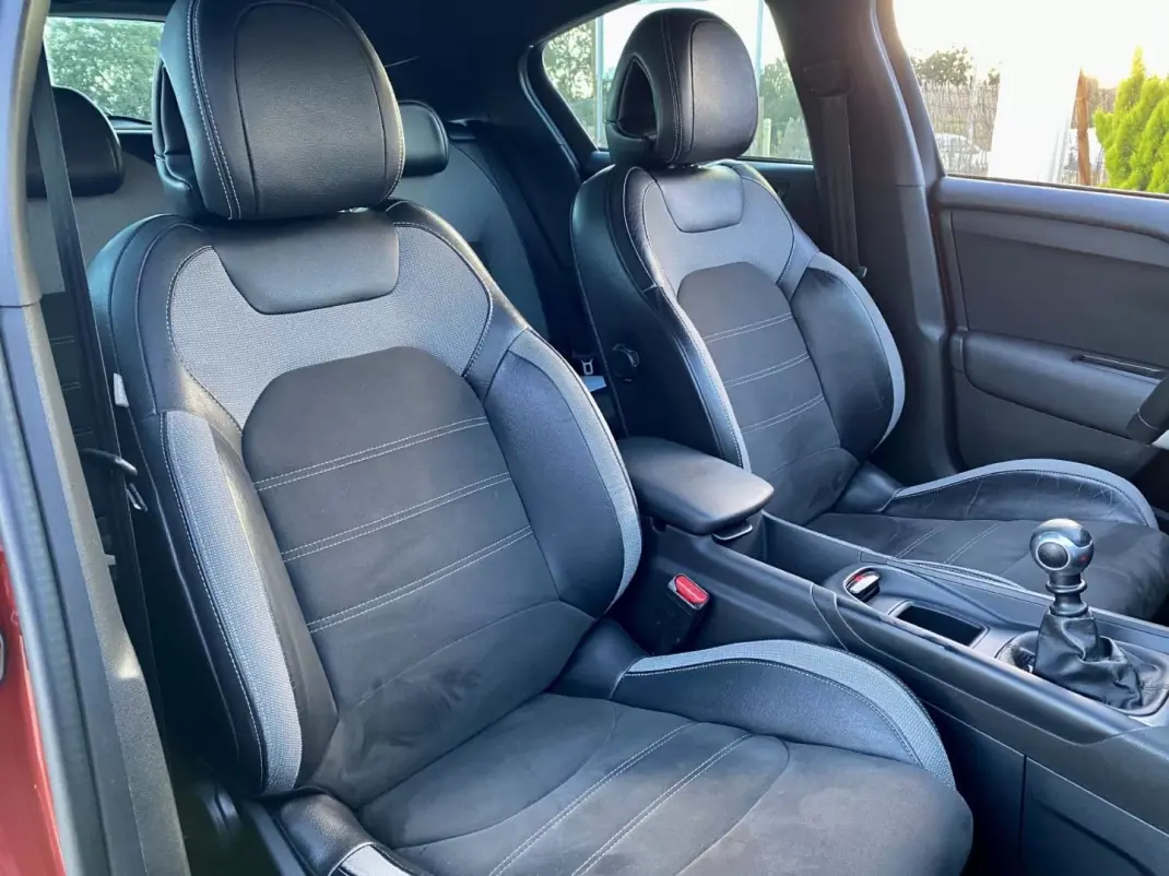 DS DS4 Crossback 2017 - 14990 EUR, 80949 km - AUTO.MOTO.pt - 80949km - foto 10 de 18