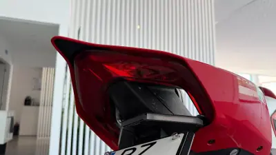 Ducati Panigale R 2020 - 32990 EUR, 8946 km - AUTO.MOTO.pt - 8946km - foto 7 de 18