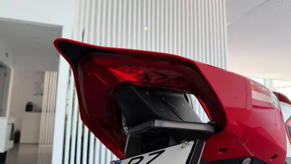 Ducati Panigale R 2020 - 32990 EUR, 8946 km - AUTO.MOTO.pt - 8946km - foto 7 de 18